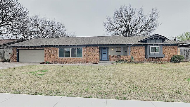 Primary Photo - 6228 N Grand Blvd