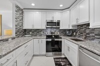 Building Photo - 102 Waterford D