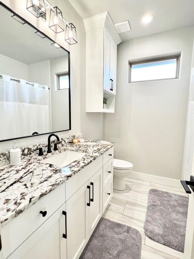 Building Photo - 165 Rustic Trl Rd