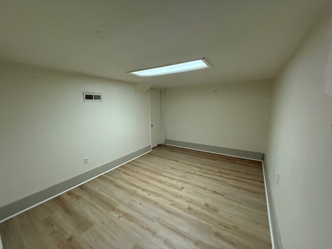 Building Photo - 2601 Gaston Ave