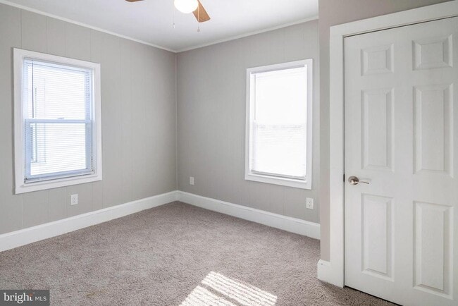 Building Photo - 614 Hunter St