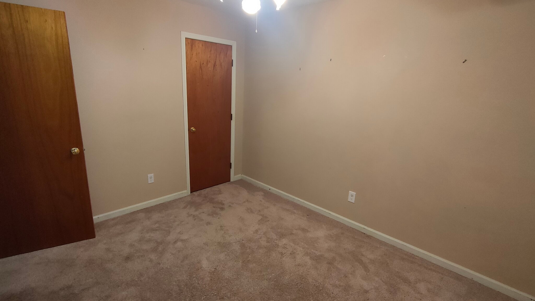 Building Photo - 203 Heidinger Dr