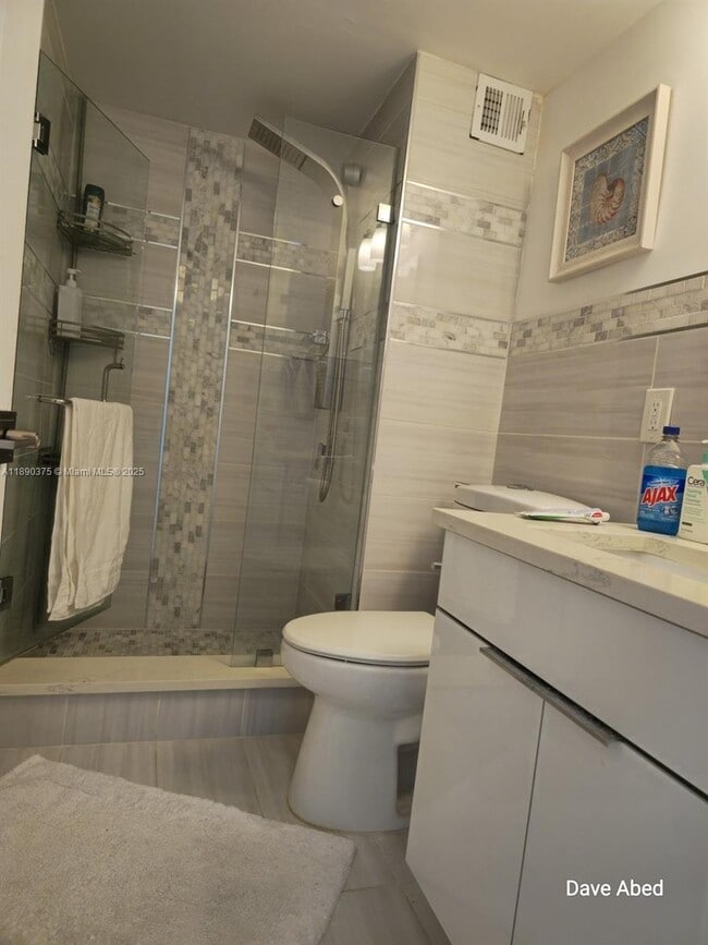 Building Photo - 3600 Galt Ocean Dr