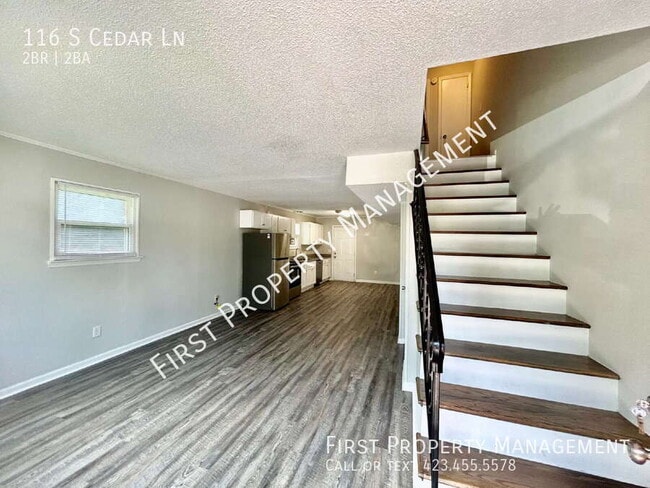 Building Photo - 116 S Cedar Ln