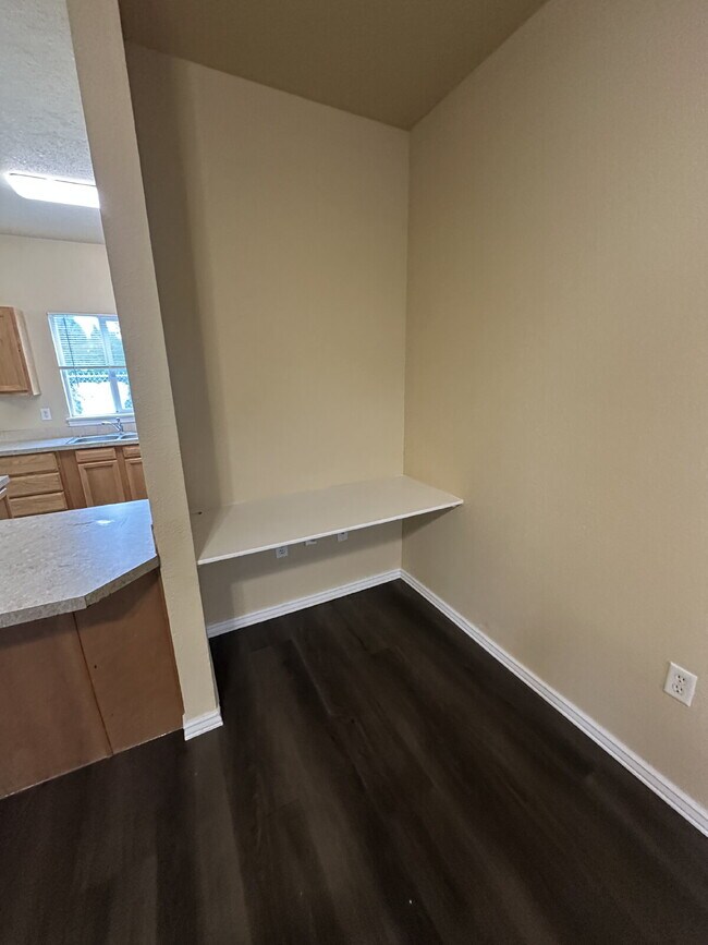 Building Photo - 10151 W Rifleman Ln