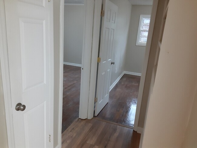 Entry into guest rooms - 820 State Rd S-38-225
