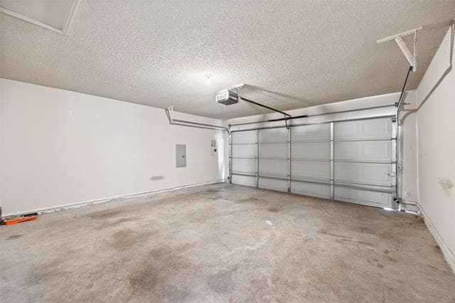 Building Photo - 2521 Creek Crossing Rd