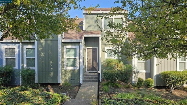 Building Photo - 347 Scottsdale Rd