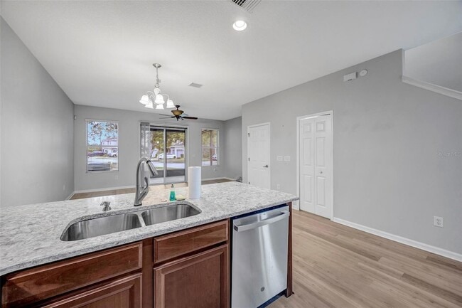 Building Photo - 6705 Holly Heath Dr