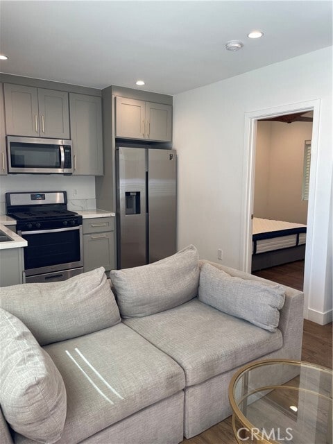 Building Photo - 23517 Aetna St