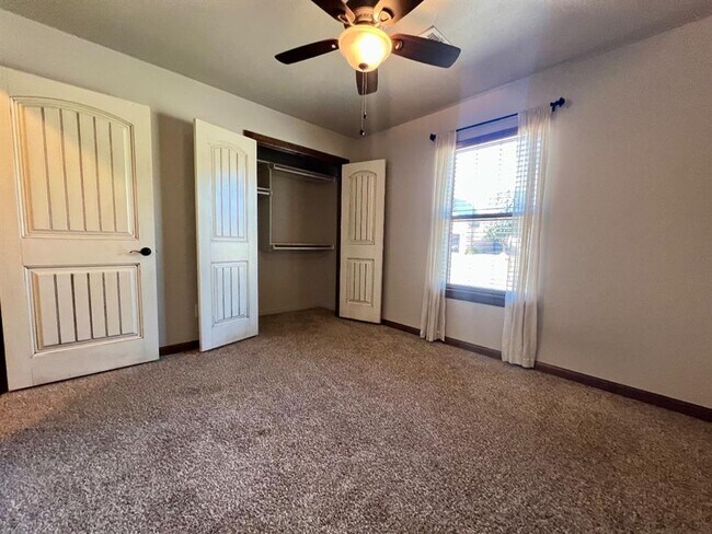 Building Photo - 11748 SW 25th Terrace