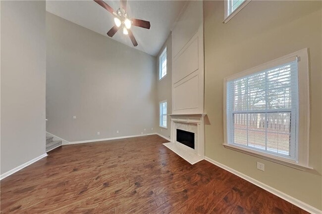 Building Photo - 5197 Running Doe Dr