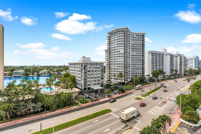 Building Photo - 5599 Collins Ave