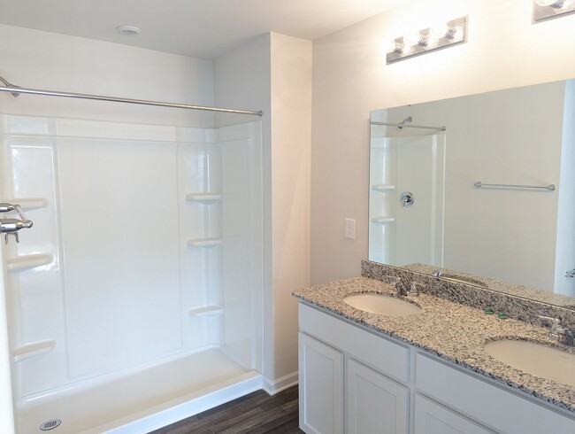 Building Photo - 2-Story Townhome-Salisbury