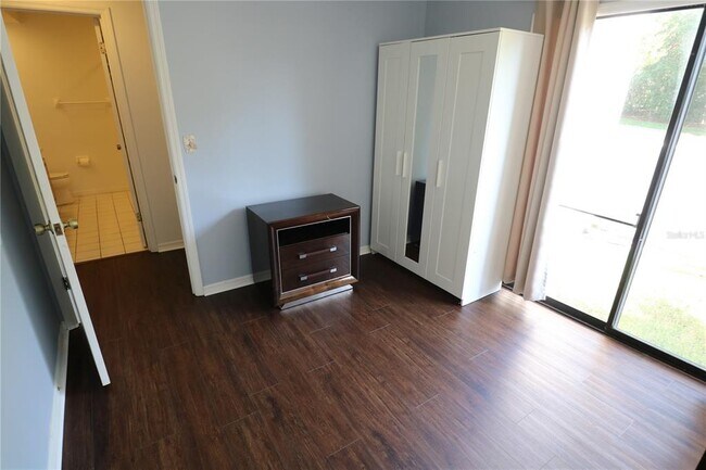 Building Photo - 5424 Saddlebrook Way