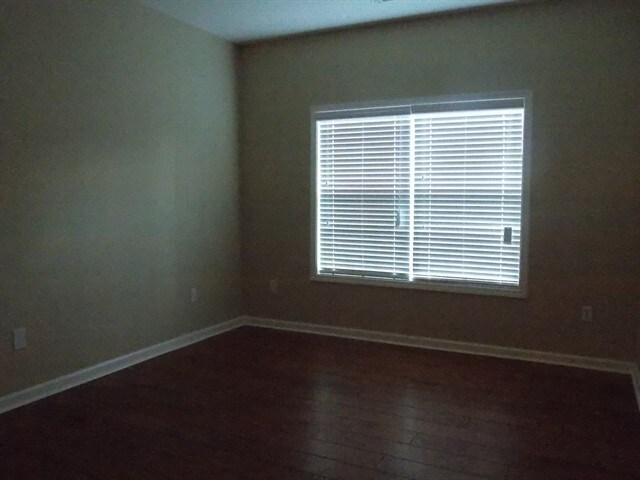 Building Photo - 4 Plum Orchard Ct