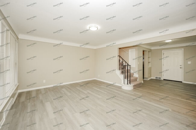 Building Photo - 1627 Wrenford Rd