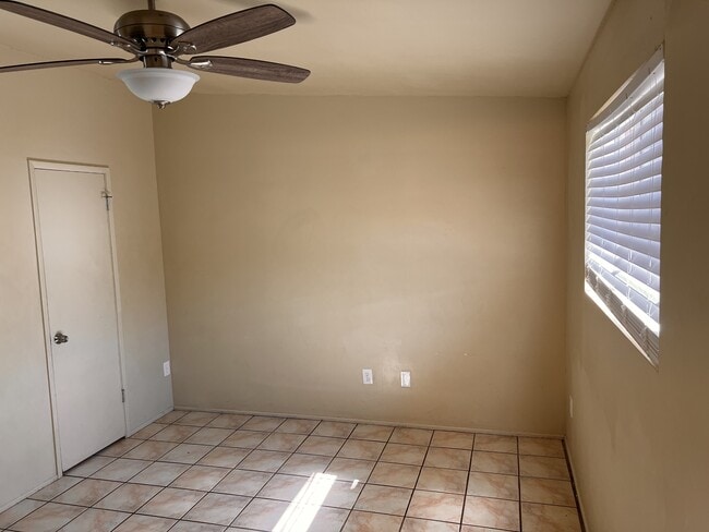 Building Photo - 2818 N Eastgate Dr