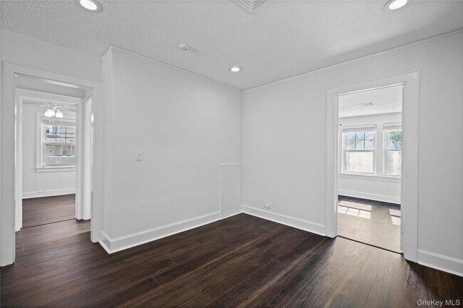 Building Photo - 305 Columbus Ave