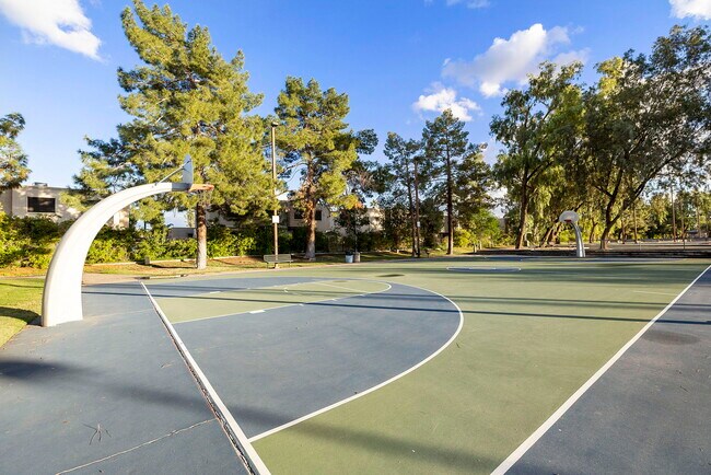 Building Photo - 4354 N 82nd St