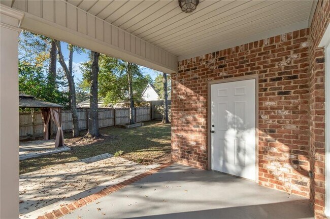 Building Photo - 1054 Linlen Ave