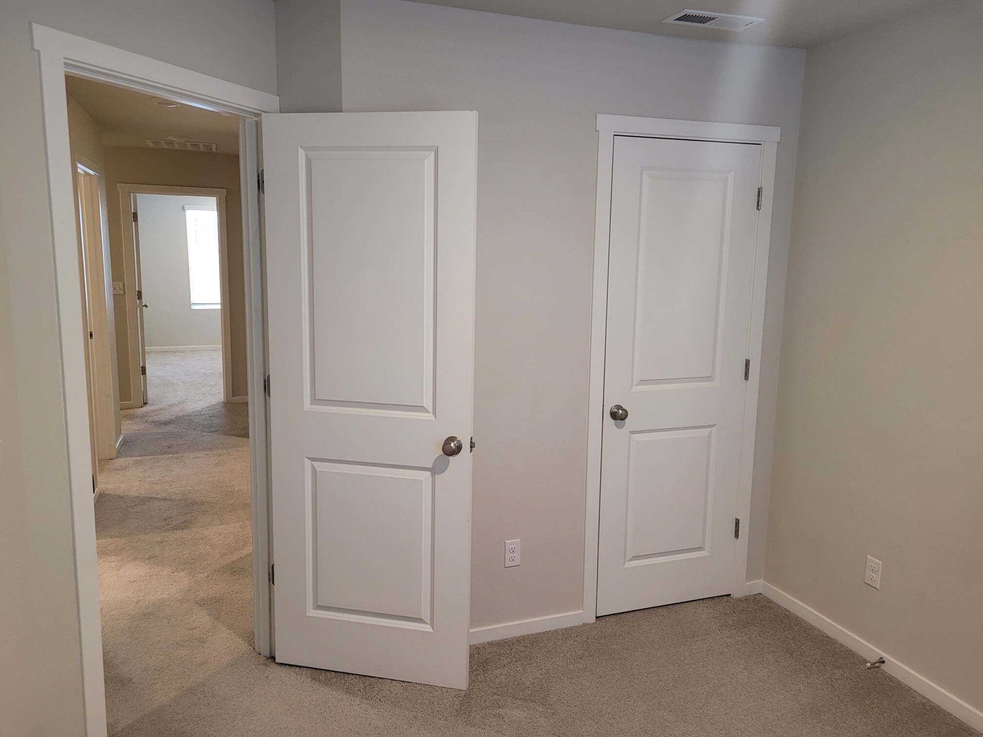 Building Photo - 1274 NW Upas Pl