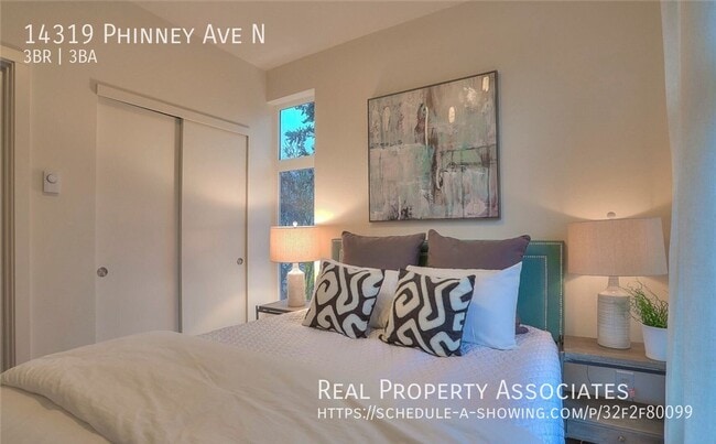 Building Photo - 14319 Phinney Ave N