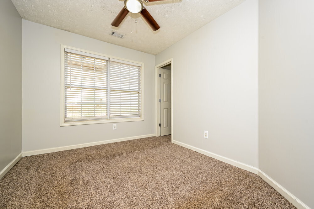 Building Photo - 125 Cheyenne Dr