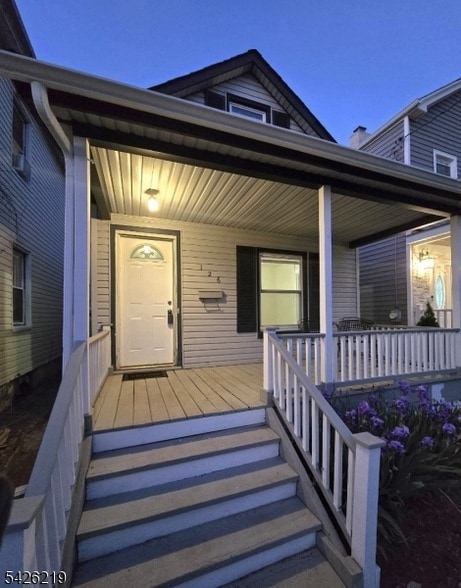 Building Photo - 126 Duer St