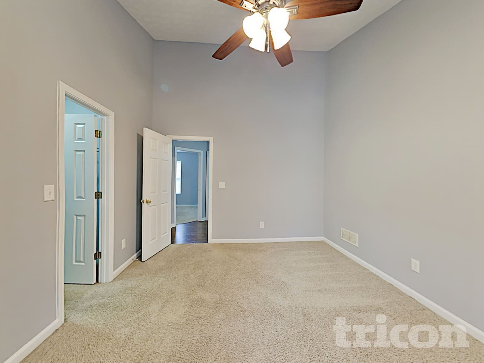 Building Photo - 2331 Sandspring Dr SW