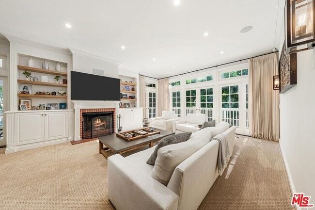 Building Photo - 515 S Westgate Ave