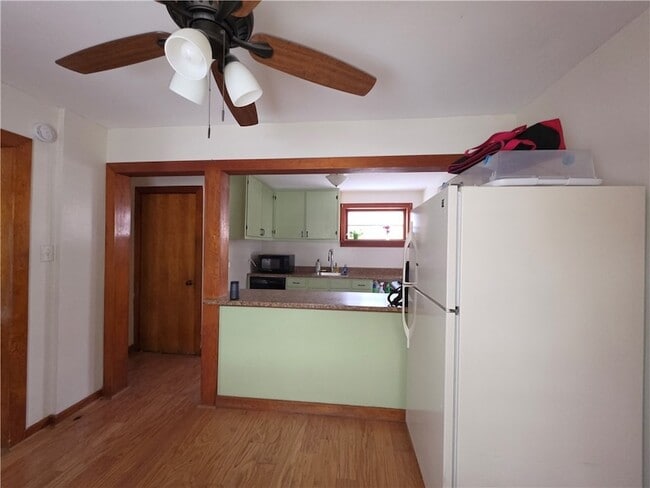 Building Photo - 9 Factory St