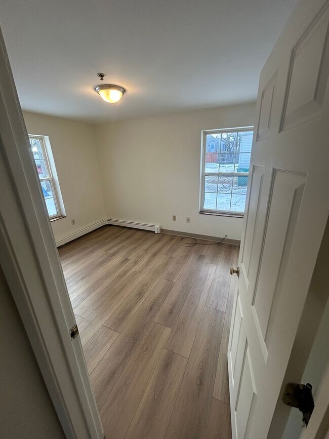 Building Photo - 34 Lafayette St