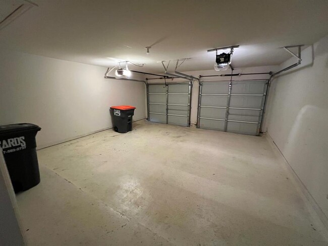 Building Photo - 922 Fulbourne Dr