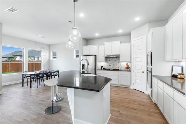 Building Photo - 2229 Preston Bend St