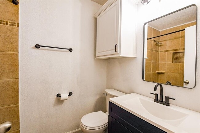 Building Photo - 25003 Spring Creek Dr