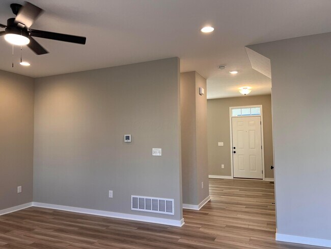 Building Photo - 6213 Boone Dr