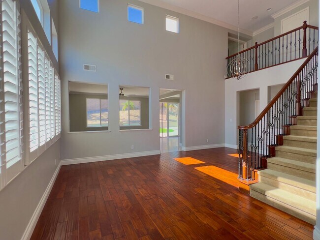 Building Photo - Upgraded 4 bedrooms 3 full baths home in Chula Vista- San Miguel Ranch area.