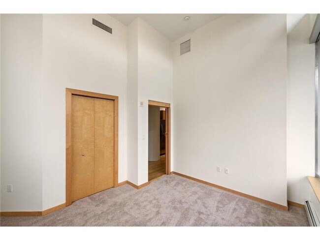 Building Photo - 1120 S 2nd St