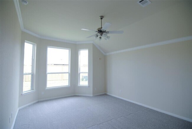 Building Photo - 30111 Twisting Springs Dr