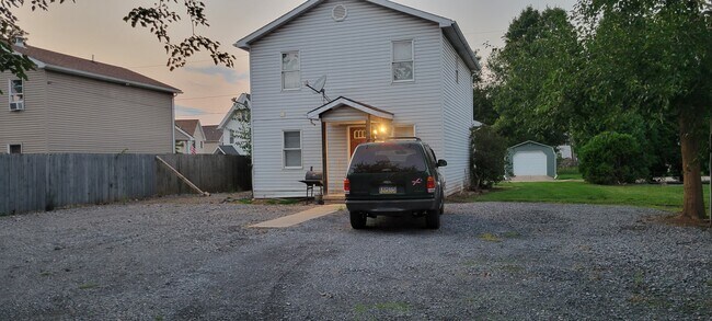 Rear entrance \ parking area - 1109 Chester St