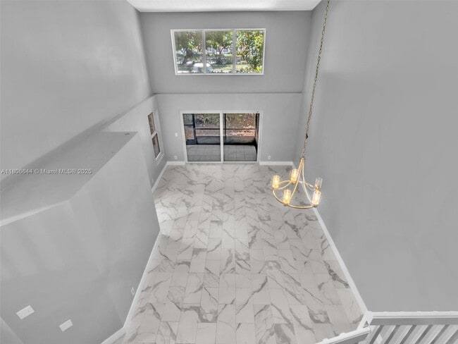 Building Photo - 2124 Discovery Cir W
