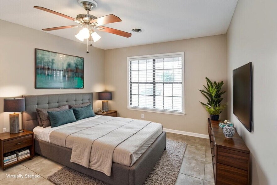 Building Photo - 5100 Barkshire Dr