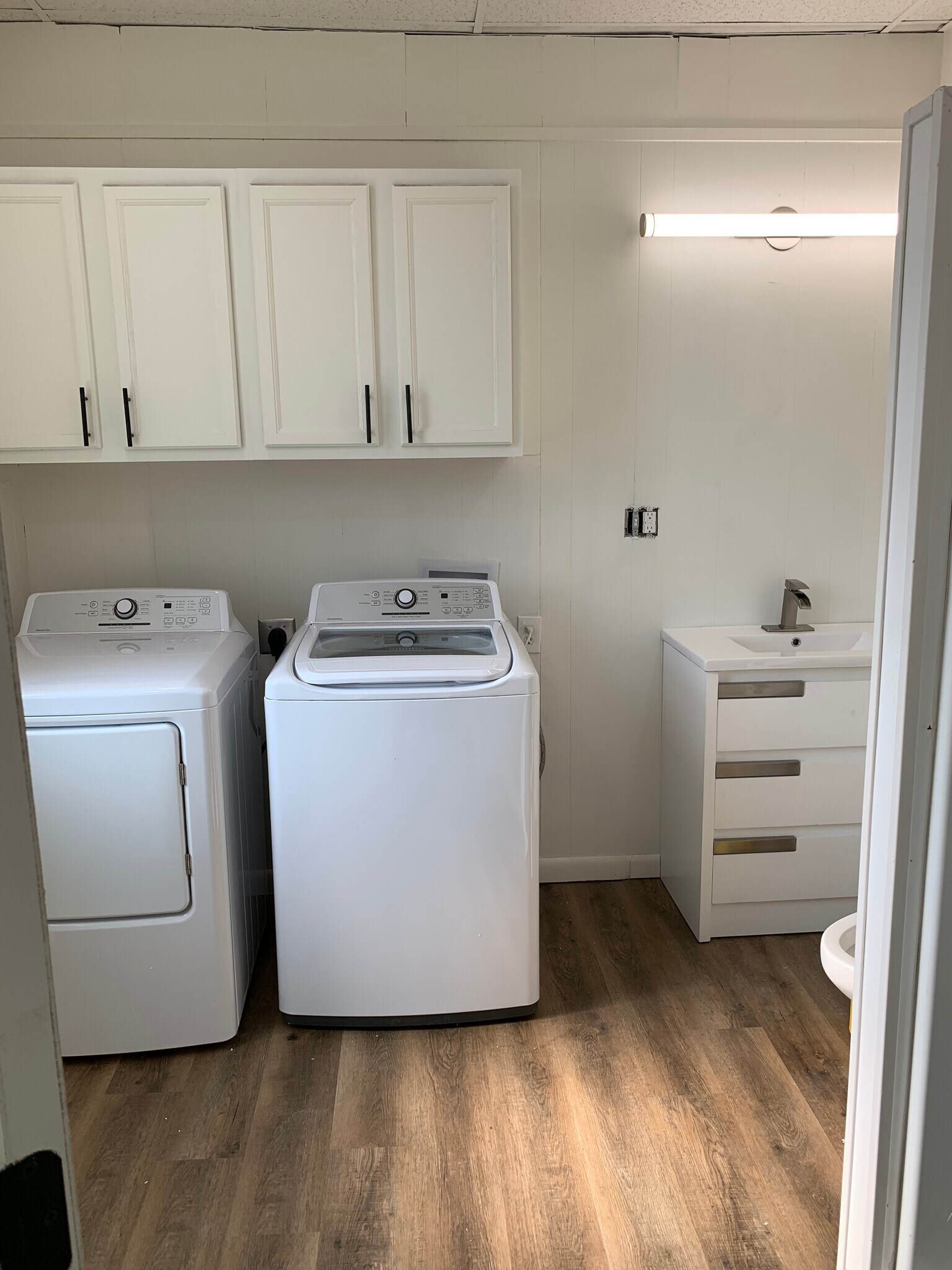 Building Photo - 19 W Washington St Apt 3