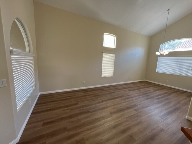 Building Photo - Encounter the ultimate luxury living experience with this 4-bedroom, 2197 sq ft house