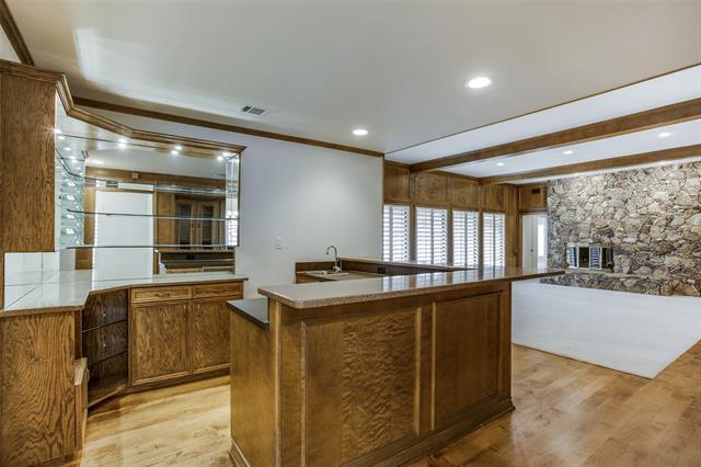 Building Photo - 5708 Club Oaks Dr