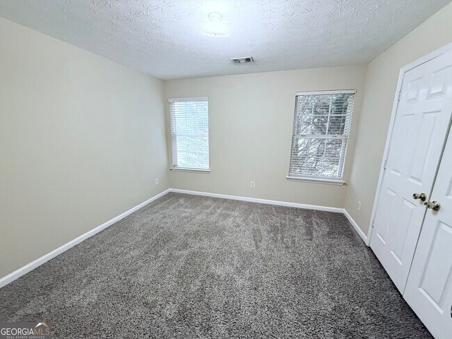 Building Photo - 136 Rankin Cir