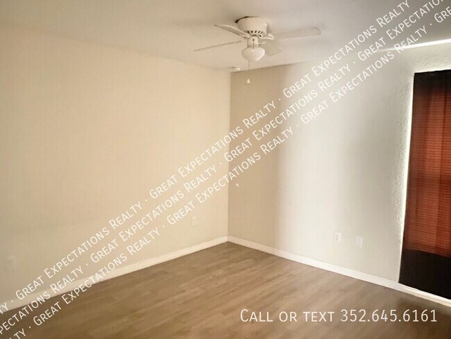 Building Photo - 15 Laurel Pass