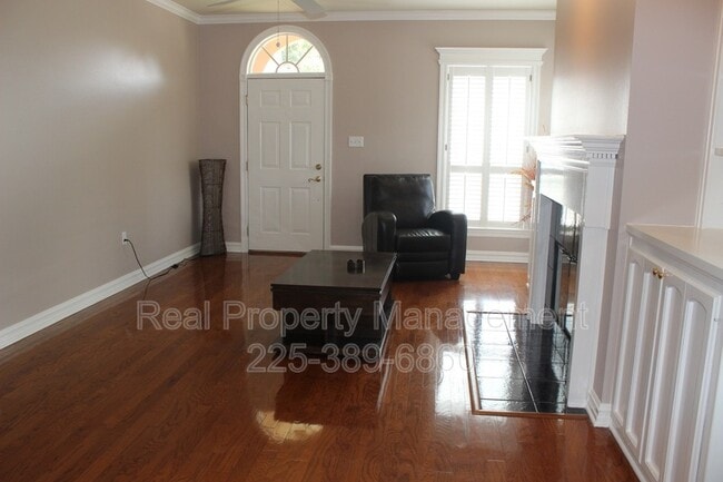 Building Photo - 3938 Garden View Dr