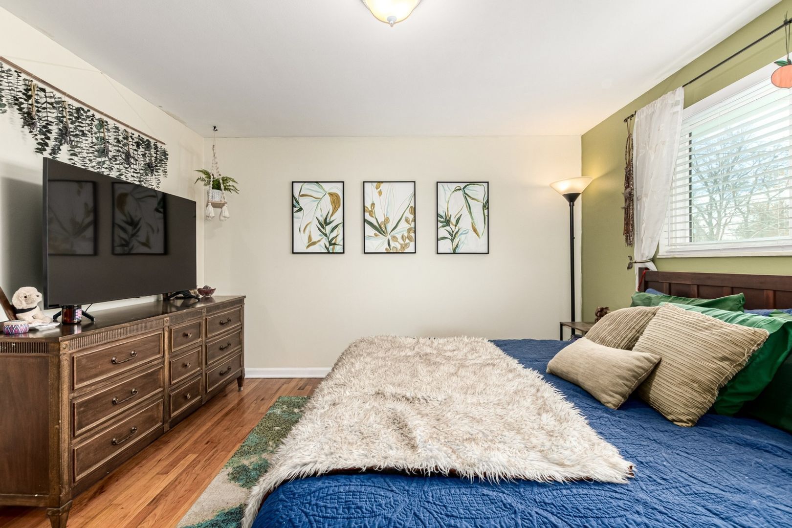 Building Photo - 11487 Larson Ln